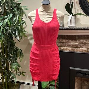 36 point 5 skirt set